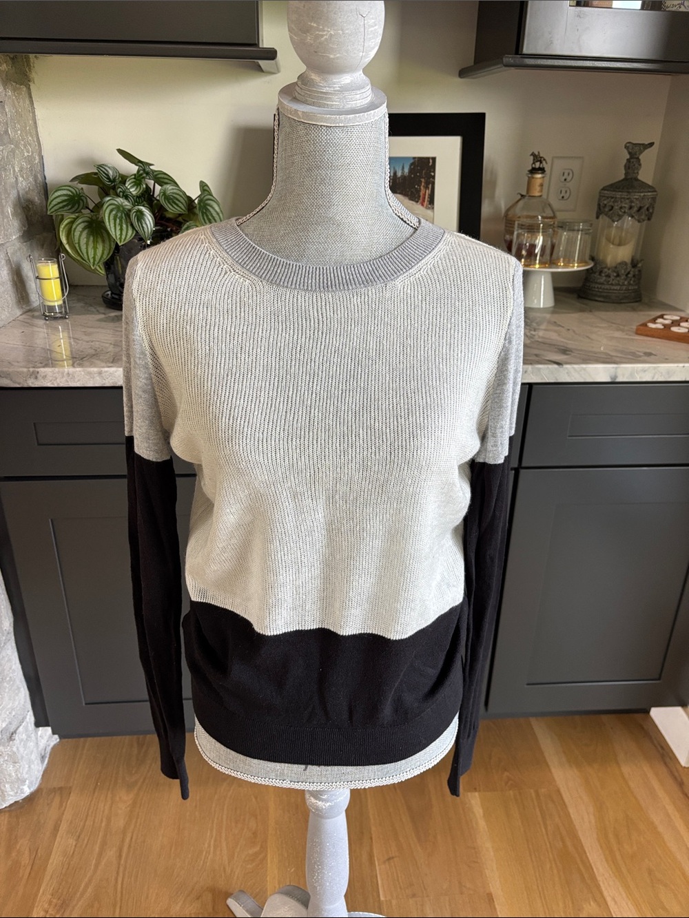 BCBGeneration Women's Multi-Tone Crewneck Sweater - Gray, Cream, and Black